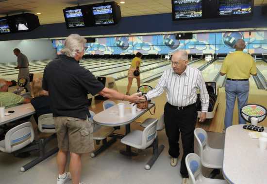 What are the duties of a bowling league secretary?