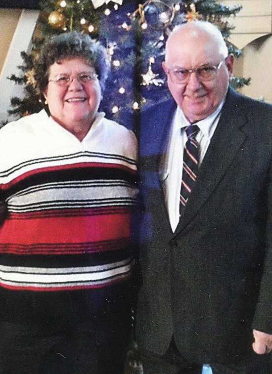 Mr and Mrs Richard Roth of Scott City celebrated their 50th wedding 