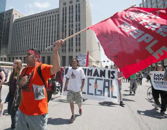 occupy chicago demonstrators take off into downtown streets trying to