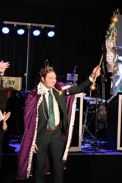 LifeHouse Crisis Maternity Home hosts first inaugural Mardi Gras Ball